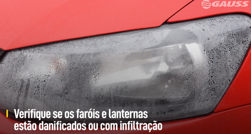 Infiltração de água nos faróis