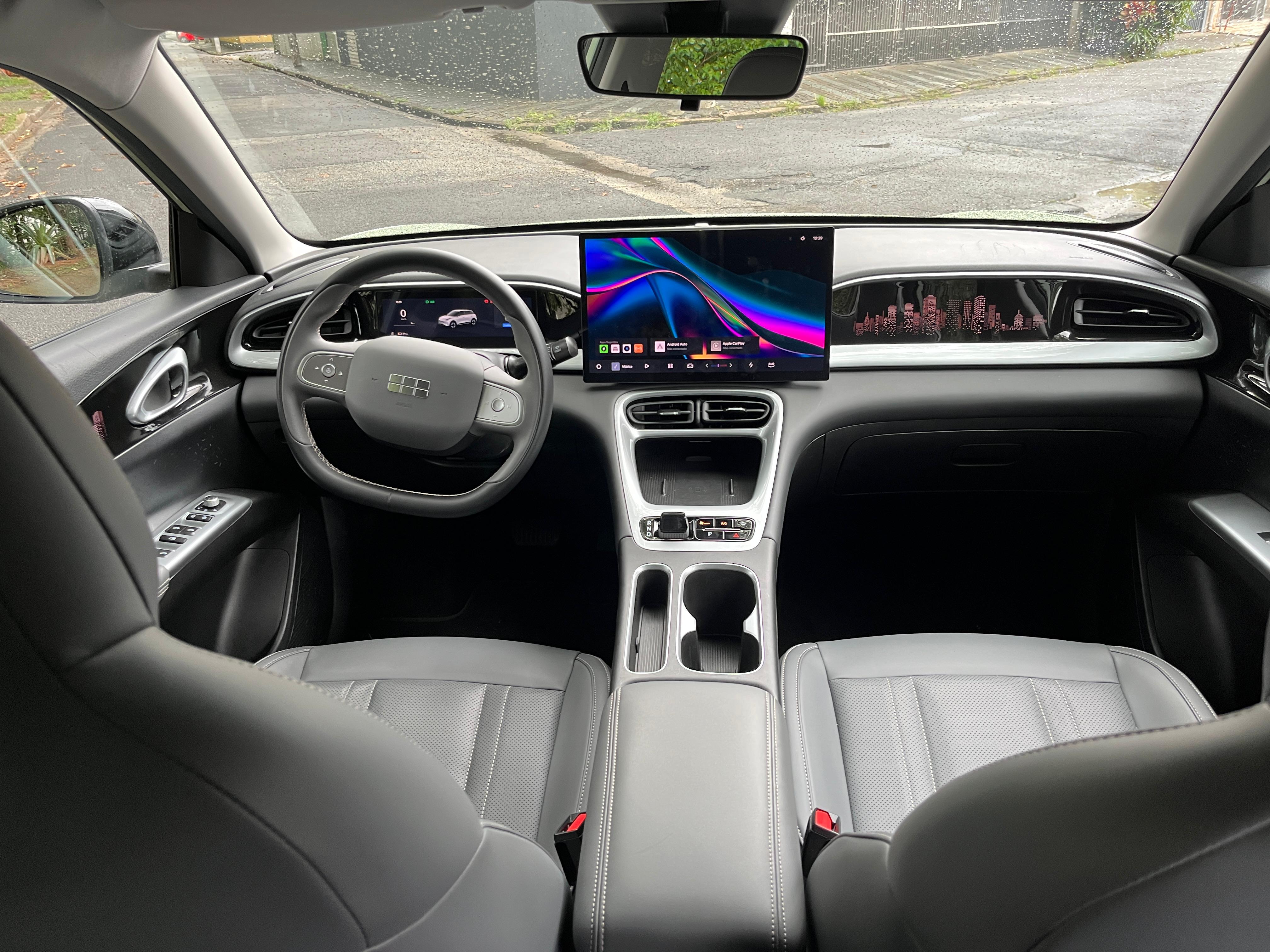 Interior Geely EX2